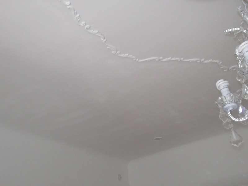 BAU.DE / BAU-Forum: 1. Bild zu Frage "Wand gestrichen = fleckig Probleml&ouml;sung=?" im BAU-Forum "Ausbauarbeiten"