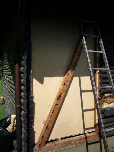 BAU.DE / BAU-Forum: 1. Bild zu Antwort "DWD Platten: Einbau bei 1,50m St&auml;nderabstand &ndash; Erfahrungen?" auf die Frage "DWD vs. OSB Au&szlig;enbeplankung: Vor- & Nachteile, Kosten im Holzst&auml;nderbau?" im BAU-Forum "Au&szlig;enw&auml;nde und Fassaden"