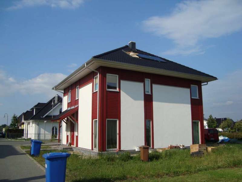 BAU.DE / BAU-Forum: 1. Bild zu Antwort "Erl&auml;uterung: Nutzung und Gestaltung des Dachgeschosses" auf die Frage "Au&szlig;enwand D&auml;mmung: Poroton, Porenbeton oder Hartschaum? Vor- & Nachteile im Vergleich" im BAU-Forum "Au&szlig;enw&auml;nde und Fassaden"