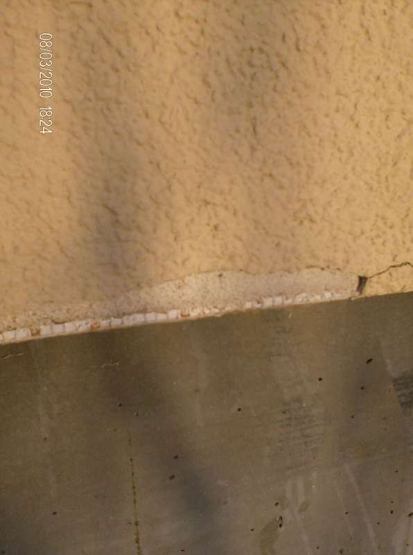 BAU.DE / BAU-Forum: 1. Bild zu Antwort "gr&ouml;&szlig;eres Bild" auf die Frage "Pavatex Putz br&ouml;ckelt: Ursachenforschung & Sanierungskosten f&uuml;r Au&szlig;enputz?" im BAU-Forum "Au&szlig;enw&auml;nde und Fassaden"