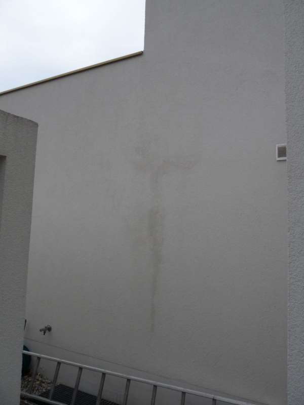 BAU.DE / BAU-Forum: 2. Bild zu Frage "Restfeuchte im Neubau nach 4 Jahren: Ursachen, Folgen & Sanierungskosten?" im BAU-Forum "Außenwände und Fassaden" BAU.DE / BAU-Forum: 2. Bild zu Frage "Restfeuchte im Neubau nach 4 Jahren: Ursachen, Folgen & Sanierungskosten?" im BAU-Forum "Außenwände und Fassaden"