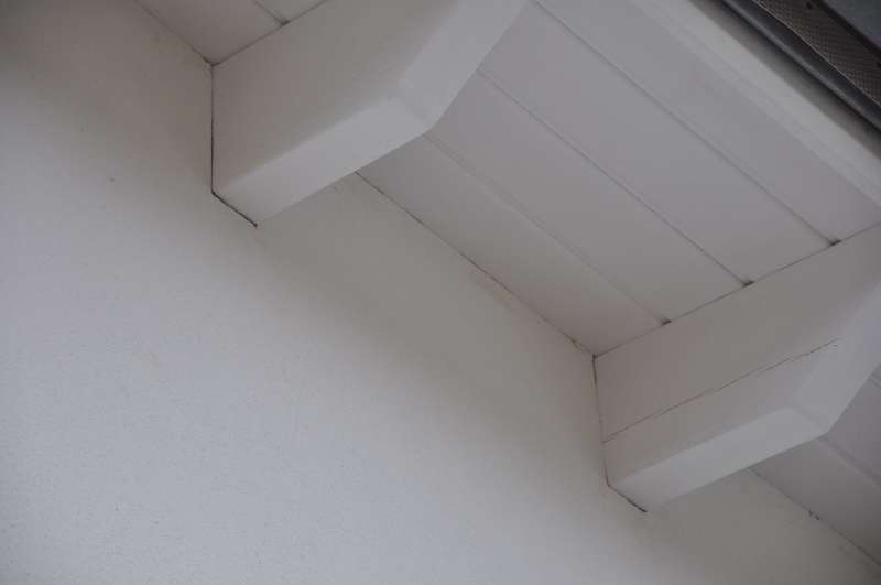 BAU.DE / BAU-Forum: 5. Bild zu Frage "WDVS Putzrisse: Ursachen, Gefahren & Sanierungskosten bei Fensterlaibungen?" im BAU-Forum "Au&szlig;enw&auml;nde und Fassaden"