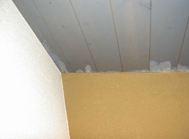 BAU.DE / BAU-Forum: 3. Bild zu Frage "Kondensat nach Fassadend&auml;mmung: Ursachen, Folgen & Sanierung der Untersichtschalung?" im BAU-Forum "Au&szlig;enw&auml;nde und Fassaden"