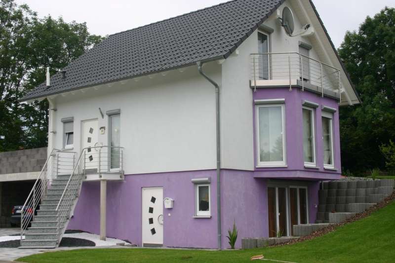 BAU.DE / BAU-Forum: 1. Bild zu Frage "Fassade verspachteln & verputzen: Anleitung, Material & Kosten für Laien?" im BAU-Forum "Außenwände und Fassaden" BAU.DE / BAU-Forum: 1. Bild zu Frage "Fassade verspachteln & verputzen: Anleitung, Material & Kosten für Laien?" im BAU-Forum "Außenwände und Fassaden"