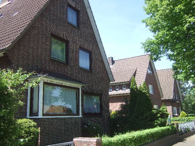 BAU.DE / BAU-Forum: 1. Bild zu Antwort "WDVS-Brandverhalten: Nachdenklichkeit & Alternativen!" auf die Frage "Wärmedämmung sinnvoll? Risiken, Alternativen & Kosten im Überblick" im BAU-Forum "Außenwände und Fassaden" BAU.DE / BAU-Forum: 1. Bild zu Antwort "WDVS-Brandverhalten: Nachdenklichkeit & Alternativen!" auf die Frage "Wärmedämmung sinnvoll? Risiken, Alternativen & Kosten im Überblick" im BAU-Forum "Außenwände und Fassaden"