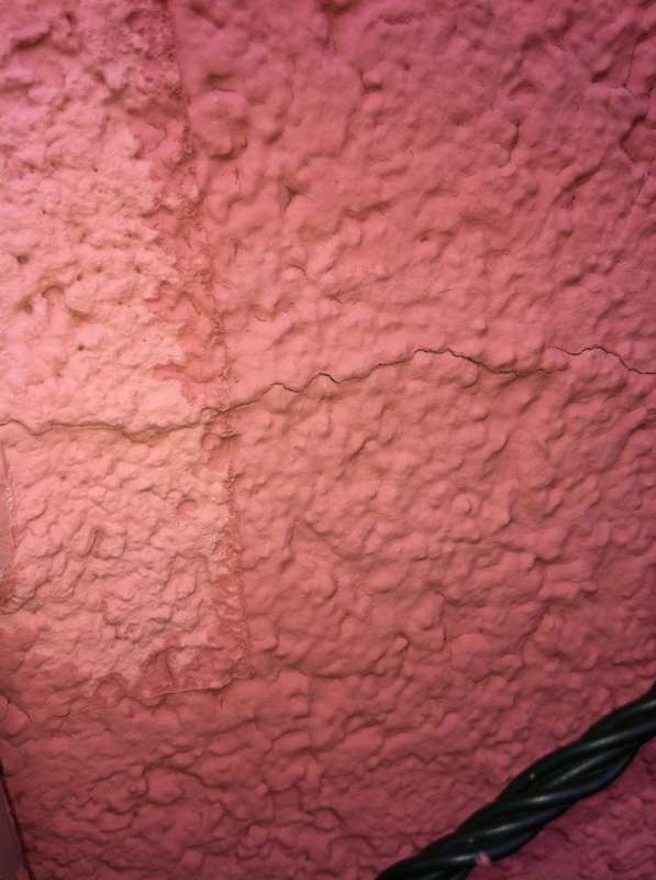 BAU.DE / BAU-Forum: 2. Bild zu Frage "Problem im Haus? Ursachen finden & beheben: Erste Schritte zur Probleml&ouml;sung" im BAU-Forum "Au&szlig;enw&auml;nde und Fassaden"