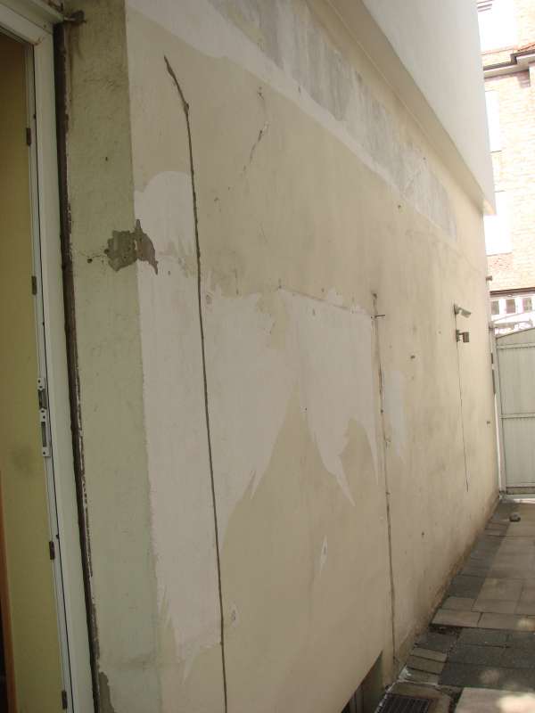 BAU.DE / BAU-Forum: 1. Bild zu Antwort "Elefantenhaut Fassade: Bilder zur Schadensanalyse gesucht" auf die Frage "Elefantenhaut Fassade sanieren: Kosten, Risiken & Alternativen für Altbau?" im BAU-Forum "Außenwände und Fassaden" BAU.DE / BAU-Forum: 1. Bild zu Antwort "Elefantenhaut Fassade: Bilder zur Schadensanalyse gesucht" auf die Frage "Elefantenhaut Fassade sanieren: Kosten, Risiken & Alternativen für Altbau?" im BAU-Forum "Außenwände und Fassaden"