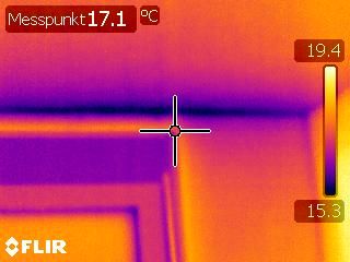 BAU.DE / BAU-Forum: 2. Bild zu Frage "Schlechte Isolierung & Schimmel: Ursachen, Risiken & Sanierungskosten?" im BAU-Forum "Au&szlig;enw&auml;nde und Fassaden"
