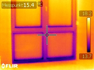 BAU.DE / BAU-Forum: 3. Bild zu Frage "Schlechte Isolierung & Schimmel: Ursachen, Risiken & Sanierungskosten?" im BAU-Forum "Au&szlig;enw&auml;nde und Fassaden"