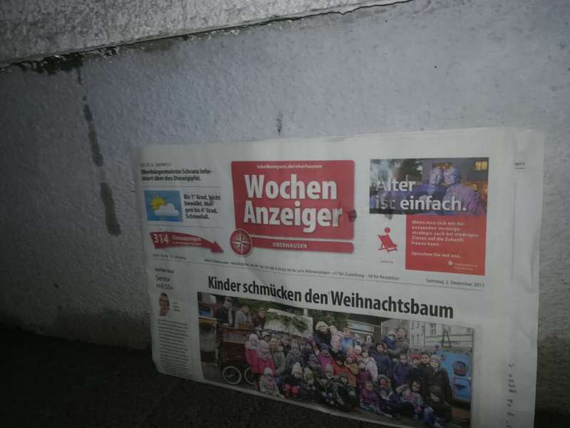 BAU.DE / BAU-Forum: 4. Bild zu Antwort "Guten morgen zusammen, als es stehen keinerlei..." auf die Frage "Nasse Fassade & Rinnsal am Kellersockel: Ursachen, Sanierung & Kosten?" im BAU-Forum "Au&szlig;enw&auml;nde und Fassaden"
