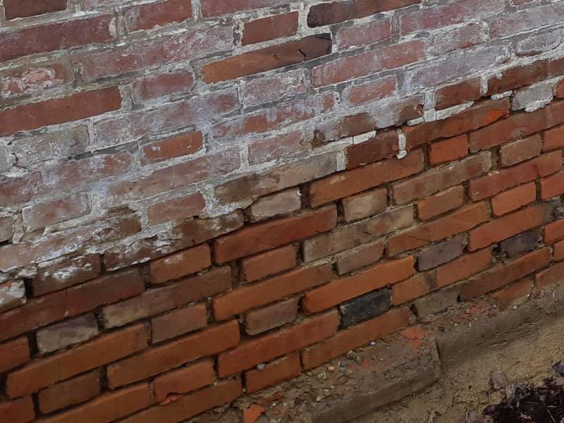 BAU.DE / BAU-Forum: 1. Bild zu Frage "Ziegelmauerwerk Abdichtung unterirdisch: Methoden, Kosten & Risiken im &Uuml;berblick" im BAU-Forum "Au&szlig;enw&auml;nde und Fassaden"