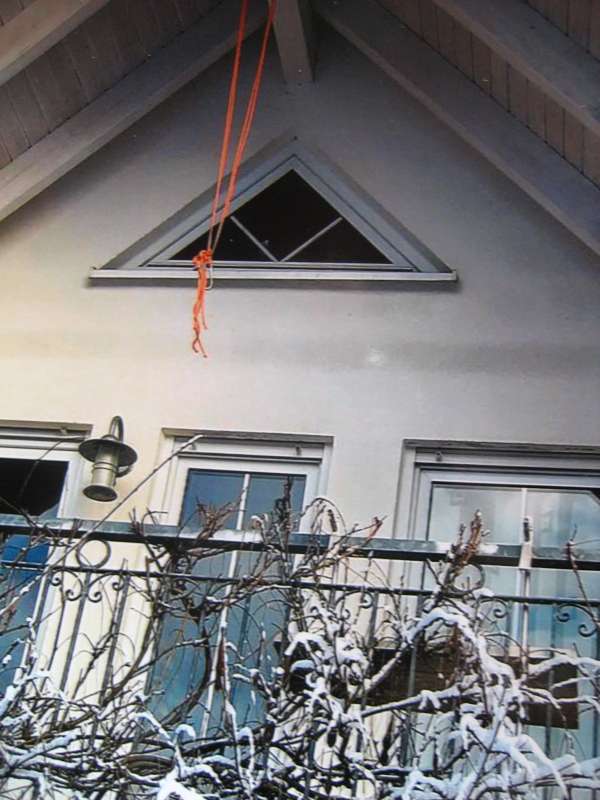 BAU.DE / BAU-Forum: 1. Bild zu Frage "Schimmel an Au&szlig;enwand" im BAU-Forum "Au&szlig;enw&auml;nde und Fassaden"