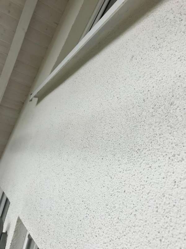 BAU.DE / BAU-Forum: 2. Bild zu Antwort "Sehr geehrte Frau Neugebauer, vielen Dank f&uuml;r..." auf die Frage "Schimmel an Au&szlig;enwand erkennen: Ursachen, Behandlung & Vorbeugung?" im BAU-Forum "Au&szlig;enw&auml;nde und Fassaden"