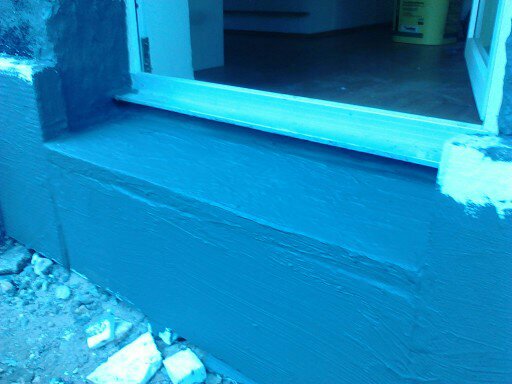 BAU.DE / BAU-Forum: 2. Bild zu Antwort "Guck mal hier!" auf die Frage "Sockelabdichtung: Horizontale Abdichtung anschlie&szlig;en &ndash; korrekte Ausf&uuml;hrung & Kosten?" im BAU-Forum "Au&szlig;enw&auml;nde und Fassaden"