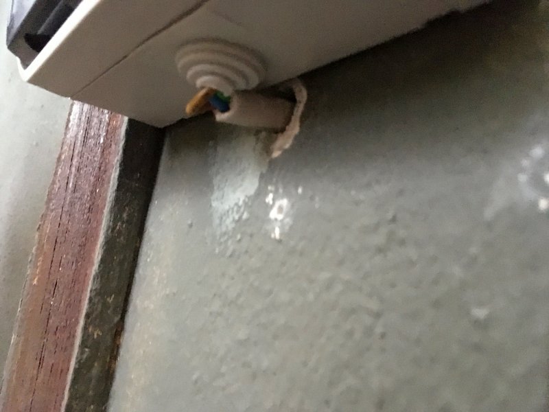 BAU.DE / BAU-Forum: 4. Bild zu Frage "DDR-Bungalow (B26 C1): Au&szlig;enw&auml;nde / Fassade aus Asbestzementplatten" im BAU-Forum "Au&szlig;enw&auml;nde und Fassaden"