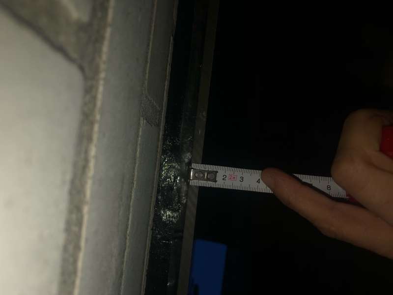 BAU.DE / BAU-Forum: 3. Bild zu Frage "HPL-Fassadenplatten zeigen mittig und um die Schraubl&ouml;cher Dellen" im BAU-Forum "Au&szlig;enw&auml;nde und Fassaden"