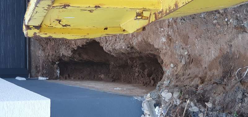 BAU.DE / BAU-Forum: 1. Bild zu Frage "Kellerwand abdichten" im BAU-Forum "Au&szlig;enw&auml;nde und Fassaden"