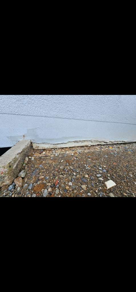 BAU.DE / BAU-Forum: 1. Bild zu Frage "WDVS Ausführung prüfen: Lichtschacht-Anschluss, Perimeterdämmung & Risiken?" im BAU-Forum "Außenwände und Fassaden" BAU.DE / BAU-Forum: 1. Bild zu Frage "WDVS Ausführung prüfen: Lichtschacht-Anschluss, Perimeterdämmung & Risiken?" im BAU-Forum "Außenwände und Fassaden"