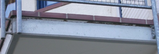 BAU.DE / BAU-Forum: 2. Bild zu Frage "Welche Sanierungsmethode wäre hier kostengünstiger?" im BAU-Forum "Balkon und Terrasse" BAU.DE / BAU-Forum: 2. Bild zu Frage "Welche Sanierungsmethode wäre hier kostengünstiger?" im BAU-Forum "Balkon und Terrasse"