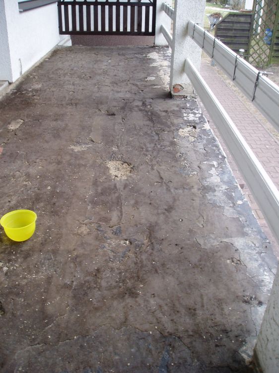 BAU.DE / BAU-Forum: 1. Bild zu Frage "Unterkonztruktion Naturstein-Terrasse mit darunter liegendem Keller" im BAU-Forum "Balkon und Terrasse" BAU.DE / BAU-Forum: 1. Bild zu Frage "Unterkonztruktion Naturstein-Terrasse mit darunter liegendem Keller" im BAU-Forum "Balkon und Terrasse"