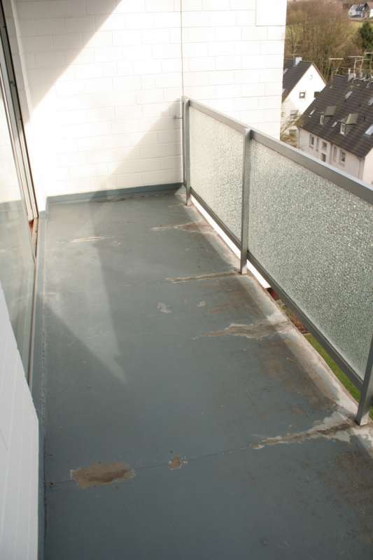 BAU.DE / BAU-Forum: 4. Bild zu Frage "Balkon renovieren - wie am Besten?" im BAU-Forum "Balkon und Terrasse" BAU.DE / BAU-Forum: 4. Bild zu Frage "Balkon renovieren - wie am Besten?" im BAU-Forum "Balkon und Terrasse"