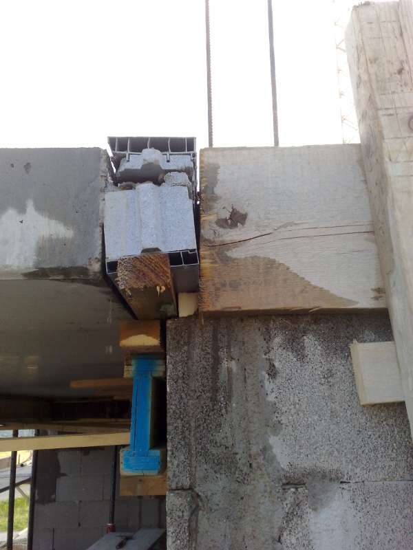 BAU.DE / BAU-Forum: 1. Bild zu Frage "Sch&ouml;ck ISO Korb hat sich verzogen" im BAU-Forum "Balkon und Terrasse"