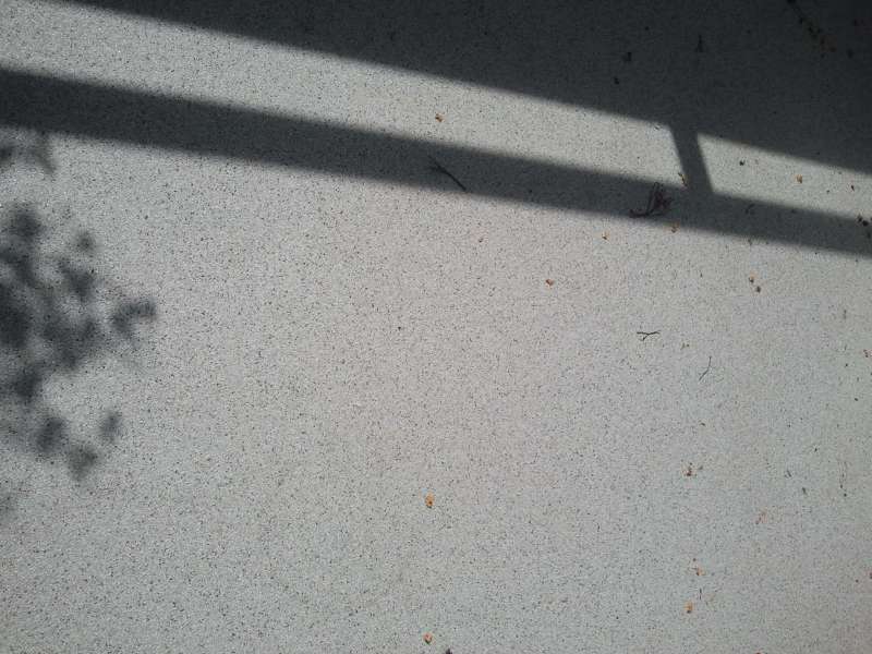 BAU.DE / BAU-Forum: 2. Bild zu Frage "Was habe ich f&uuml;r einen Balkonbodenbelag?" im BAU-Forum "Balkon und Terrasse"