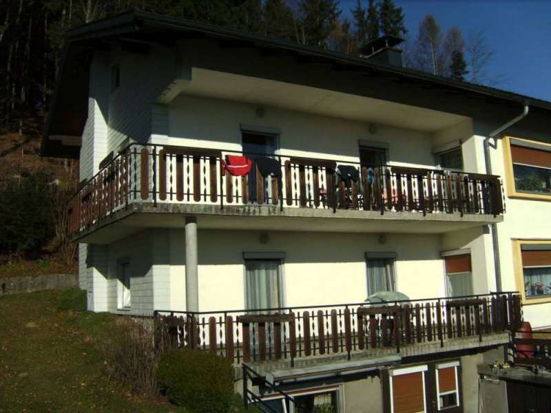 BAU.DE / BAU-Forum: 2. Bild zu Antwort "Fotos" auf die Frage "Balkongel&auml;nder Montage: Verbundanker, Betondeckung & Risiken bei Altbauten?" im BAU-Forum "Balkon und Terrasse"