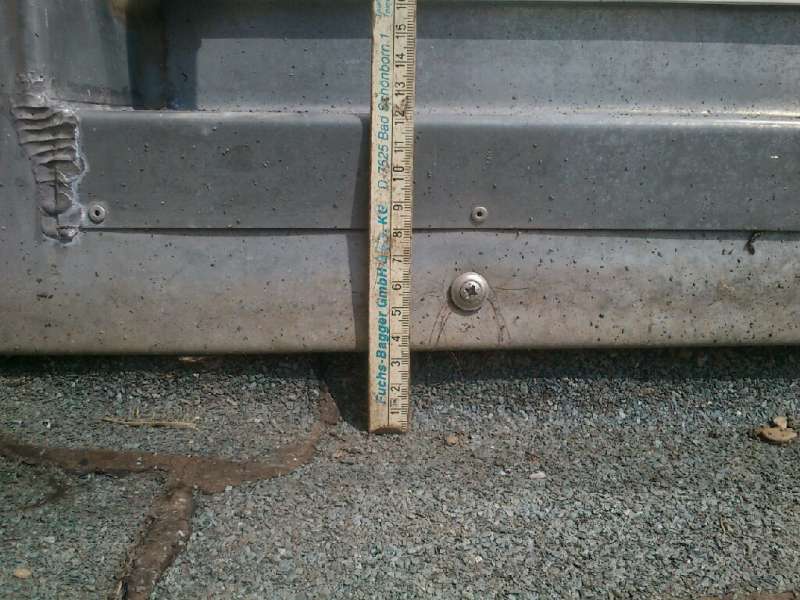 BAU.DE / BAU-Forum: 2. Bild zu Antwort "Bilder mit Terrassent&uuml;r" auf die Frage "Terrassenplatten nachtr&auml;glich Gef&auml;lle geben: Aufbauh&ouml;he, Kosten & Materialien?" im BAU-Forum "Balkon und Terrasse"