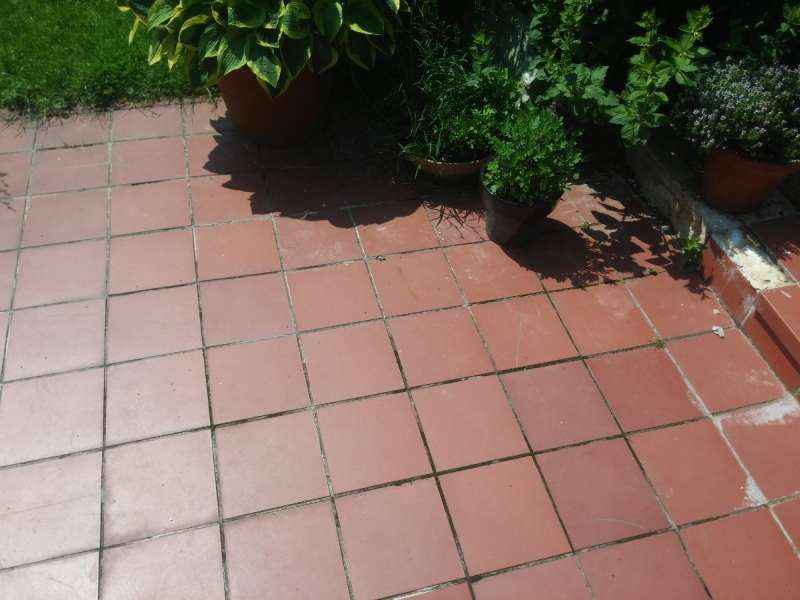 BAU.DE / BAU-Forum: 2. Bild zu Frage "Terrassensanierung" im BAU-Forum "Balkon und Terrasse"