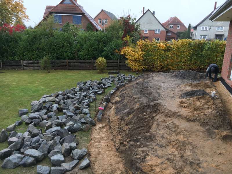 BAU.DE / BAU-Forum: 2. Bild zu Frage "40 m&sup2; Naturstein-Terrasse, Erfahrungen WeberMix 682" im BAU-Forum "Balkon und Terrasse"