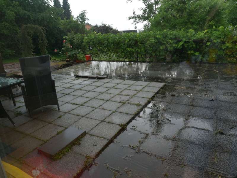 BAU.DE / BAU-Forum: 1. Bild zu Antwort "Entschuldigen Sie bitte meine Nachl&auml;ssigkeit: Es handelt..." auf die Frage "Bitumen-Dach nachtr&auml;glich Gef&auml;lle geben: Methoden, Material & Kosten f&uuml;r Terrassen?" im BAU-Forum "Balkon und Terrasse"