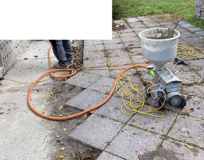 BAU.DE / BAU-Forum: 2. Bild zu Frage "Terrasse: Platten in Drainagem&ouml;rtel: 1.) knirsch/M&ouml;rtelfugen? 2.) Splitt oder Kies egal?" im BAU-Forum "Balkon und Terrasse"
