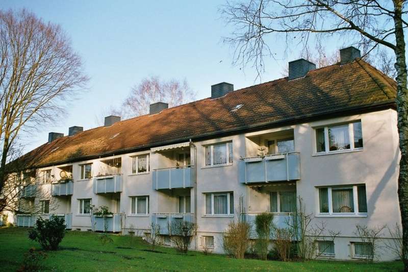 BAU.DE / BAU-Forum: 3. Bild zu Antwort "Schornsteinverkleidung: Stülp-Hauben als Alternative ohne Bohren!" auf die Frage "Schornsteinverkleidung mit Schiefer: Kosten, Preise & Alternativen (Faserzement)?" im BAU-Forum "Dach" BAU.DE / BAU-Forum: 3. Bild zu Antwort "Schornsteinverkleidung: Stülp-Hauben als Alternative ohne Bohren!" auf die Frage "Schornsteinverkleidung mit Schiefer: Kosten, Preise & Alternativen (Faserzement)?" im BAU-Forum "Dach"