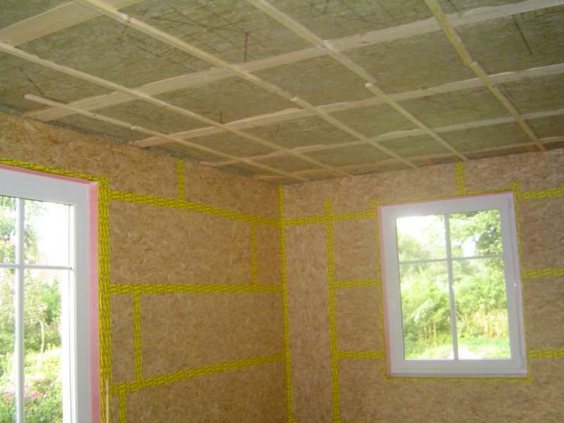 BAU.DE / BAU-Forum: 2. Bild zu Frage "Unbel&uuml;ftetes Flachdach voll ged&auml;mmt: Aufbau, Risiken & Sanierungskosten?" im BAU-Forum "Dach"