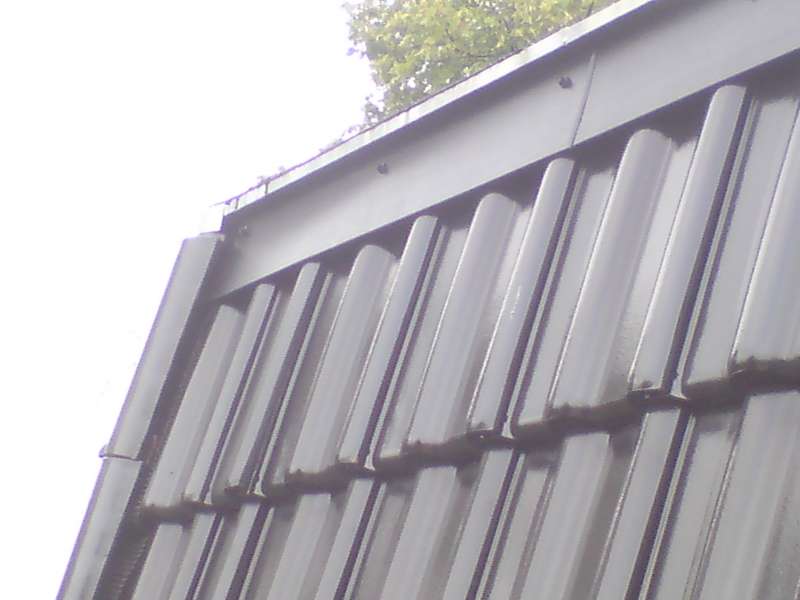 BAU.DE / BAU-Forum: 5. Bild zu Frage "Dachdurchdringungen sicher abdichten: Anleitung f&uuml;r L&uuml;ftungsrohre & Co. im Neubau" im BAU-Forum "Dach"