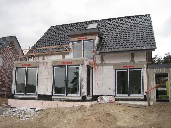 BAU.DE / BAU-Forum: 1. Bild zu Frage "Balkon d&auml;mmen ohne Dach: Anleitung, Materialien & Kosten f&uuml;r die D&auml;mmung?" im BAU-Forum "Dach"