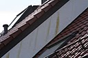 BAU.DE / BAU-Forum: 1. Bild zu Frage "Fassadenverf&auml;rbung nach Dachneueindeckung: Gew&auml;hrleistung, Ursachen & Kosten?" im BAU-Forum "Dach"