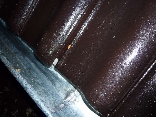 BAU.DE / BAU-Forum: 1. Bild zu Frage "Dachsanierung: Lackfehler bei Erlus Ziegeln – Handwerksfehler oder normal? Bewertung, Ursachen & Lösungen" im BAU-Forum "Dach" BAU.DE / BAU-Forum: 1. Bild zu Frage "Dachsanierung: Lackfehler bei Erlus Ziegeln – Handwerksfehler oder normal? Bewertung, Ursachen & Lösungen" im BAU-Forum "Dach"