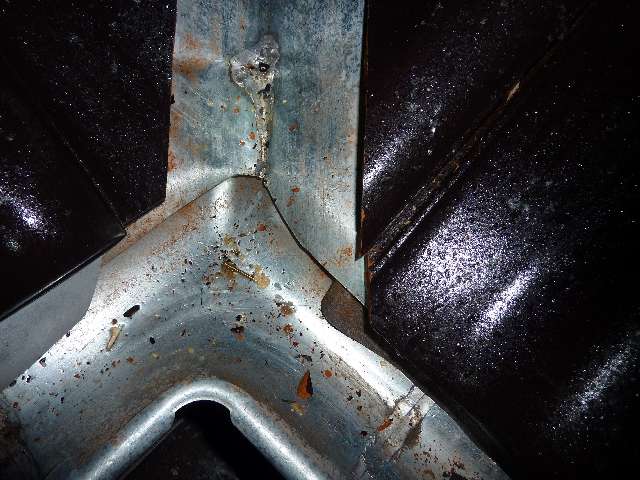 BAU.DE / BAU-Forum: 3. Bild zu Frage "Dachsanierung: Lackfehler bei Erlus Ziegeln – Handwerksfehler oder normal? Bewertung, Ursachen & Lösungen" im BAU-Forum "Dach" BAU.DE / BAU-Forum: 3. Bild zu Frage "Dachsanierung: Lackfehler bei Erlus Ziegeln – Handwerksfehler oder normal? Bewertung, Ursachen & Lösungen" im BAU-Forum "Dach"