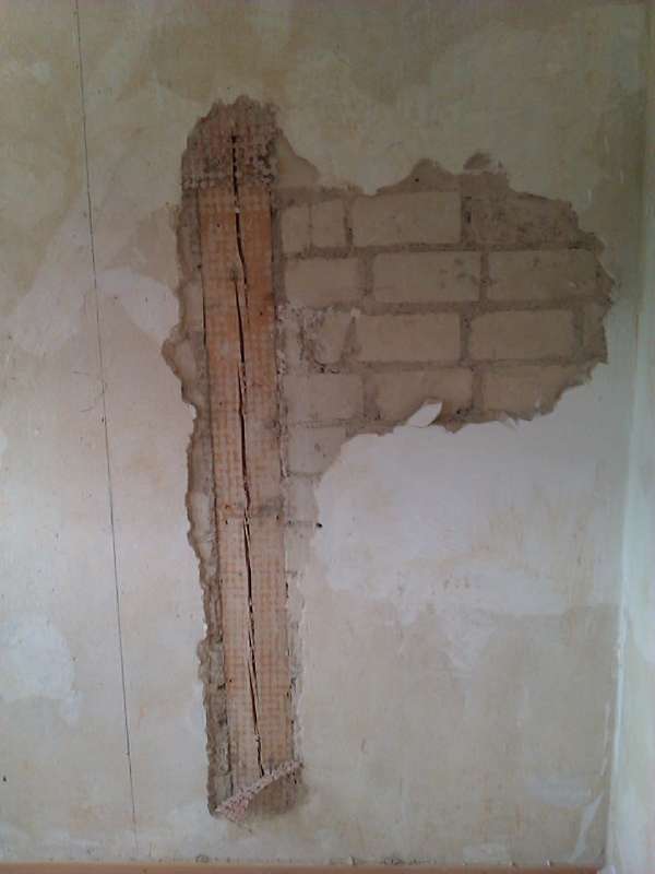 BAU.DE / BAU-Forum: 1. Bild zu Frage "Gauben-St&uuml;tzbalken entfernen: Risiken, Statik & Notwendigkeit einer Genehmigung?" im BAU-Forum "Dach"