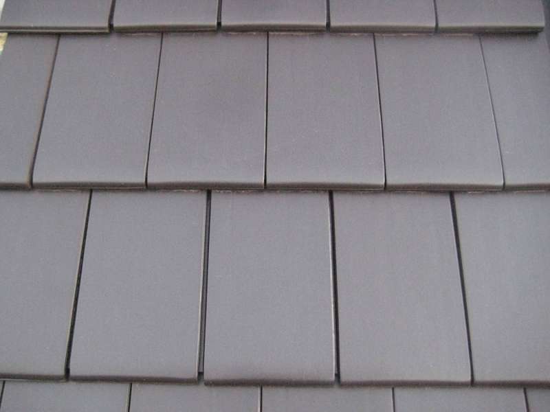 BAU.DE / BAU-Forum: 1. Bild zu Antwort "Braas Turmalin: Ungleichmäßiges Fugenbild – Falsch abgeschnürt?" auf die Frage "BMI Braas Turmalin Dachziegel: Probleme mit Flügeligkeit, Fugenmaß & Mängel bei der Abnahme?" im BAU-Forum "Dach" BAU.DE / BAU-Forum: 1. Bild zu Antwort "Braas Turmalin: Ungleichmäßiges Fugenbild – Falsch abgeschnürt?" auf die Frage "BMI Braas Turmalin Dachziegel: Probleme mit Flügeligkeit, Fugenmaß & Mängel bei der Abnahme?" im BAU-Forum "Dach"