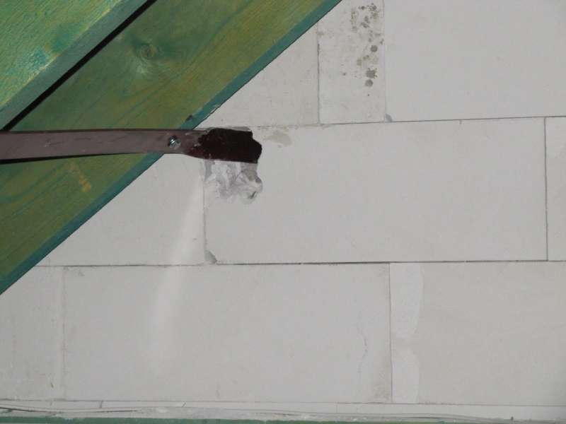 BAU.DE / BAU-Forum: 2. Bild zu Frage "Giebelanker am Haus: Bedeutung, Funktion & Risiken beim Hauskauf?" im BAU-Forum "Dach"