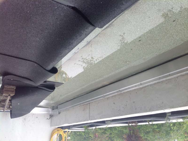 BAU.DE / BAU-Forum: 1. Bild zu Frage "Pf&uuml;tzenbildung auf sanierter Terrasse: Ursachen, Risiken & L&ouml;sungen?" im BAU-Forum "Dach"