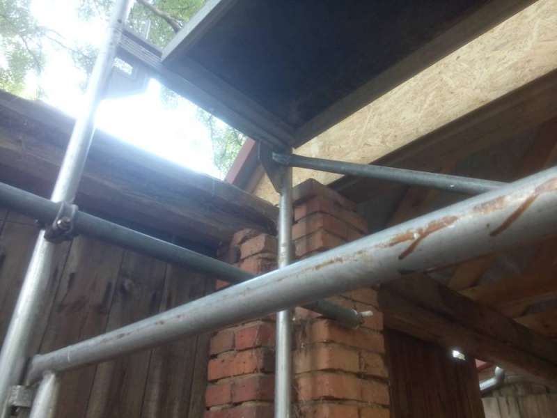 BAU.DE / BAU-Forum: 3. Bild zu Frage "Dachdeckung Scheune: Baum&auml;ngel erkennen? Dach&uuml;berstand, Tropfkante & Ausf&uuml;hrung pr&uuml;fen" im BAU-Forum "Dach"