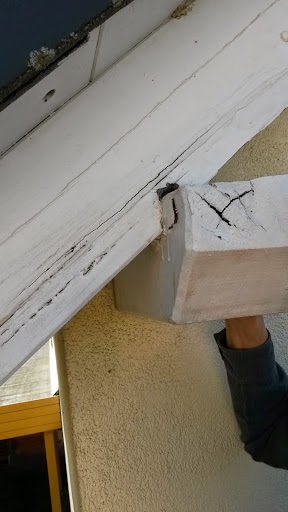 BAU.DE / BAU-Forum: 3. Bild zu Frage "Morsche Dachbalken nach 10 Jahren: Ursachen, Sanierung & Kosten&uuml;bernahme?" im BAU-Forum "Dach"