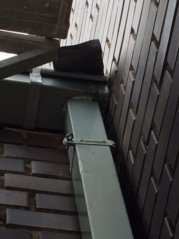 BAU.DE / BAU-Forum: 3. Bild zu Frage "Zinkverkleidung Dach: Dellen/Beulen nach Montage &ndash; Ursachen, Korrektur & Kosten?" im BAU-Forum "Dach"