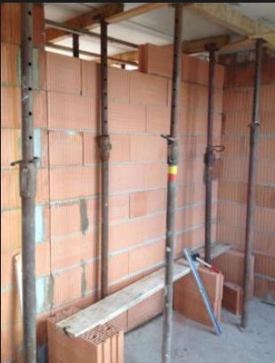 BAU.DE / BAU-Forum: 1. Bild zu Antwort "Baust&uuml;tzen: Material und Ausf&uuml;hrung &ndash; Eine Kl&auml;rung" auf die Frage "Mittelpfette mit Baust&uuml;tzen im Haus: Ursachen, Risiken & Sanierung?" im BAU-Forum "Dach"