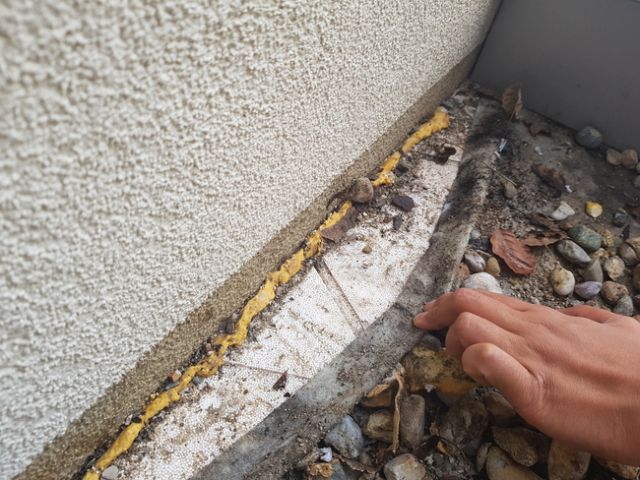 BAU.DE / BAU-Forum: 4. Bild zu Frage "Flachdach Wassereintritt Neubau (2017): Ursachen, Reparatur & Kosten&uuml;bernahme?" im BAU-Forum "Dach"