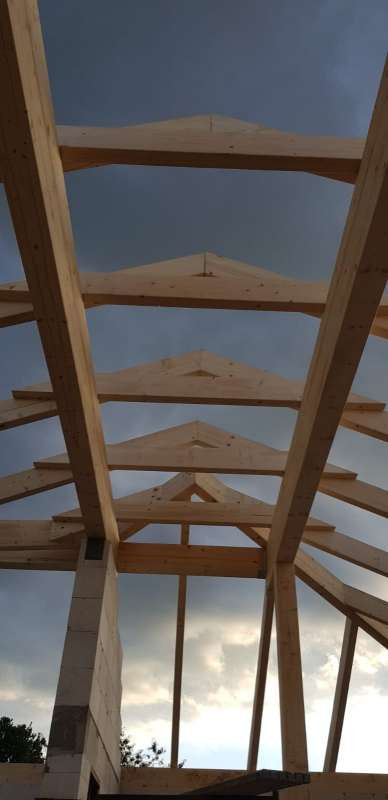 BAU.DE / BAU-Forum: 4. Bild zu Frage "Ausf&uuml;hrung Dampfbremse und D&auml;mmung Spitzbogen" im BAU-Forum "Dach"